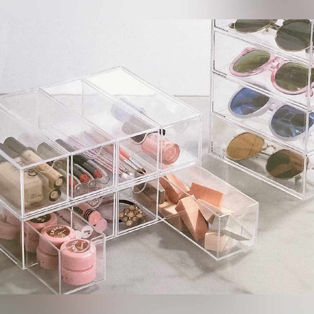 Clear Storage Case - Picture 6 of 10
